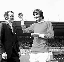 面的足球巨 面的足球巨